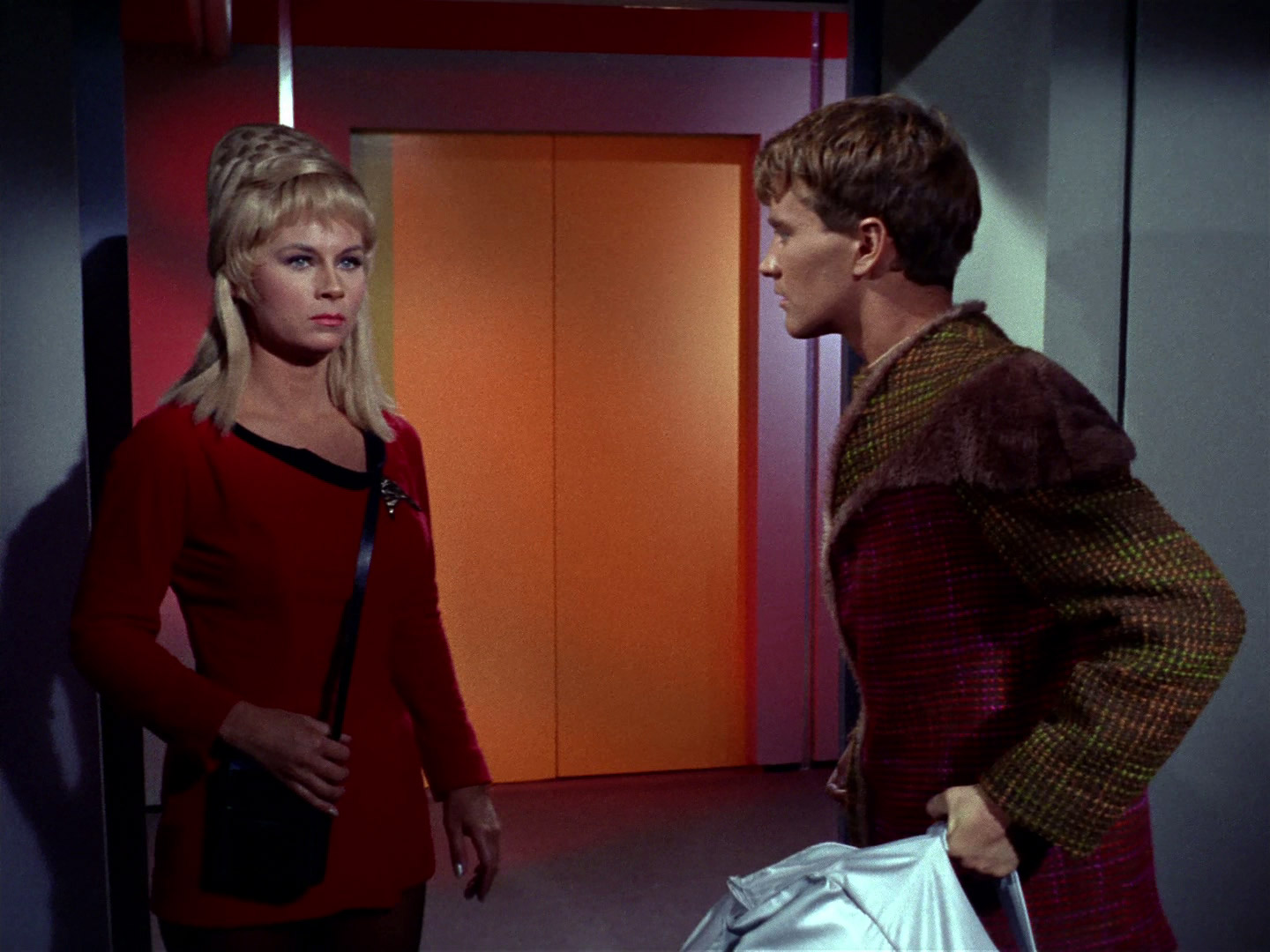 Stars charlie. Чарли Эванс Стартрек. Charlie x Star Trek. Star Trek Yeoman Janice Rand. Рэнд Стартрек.