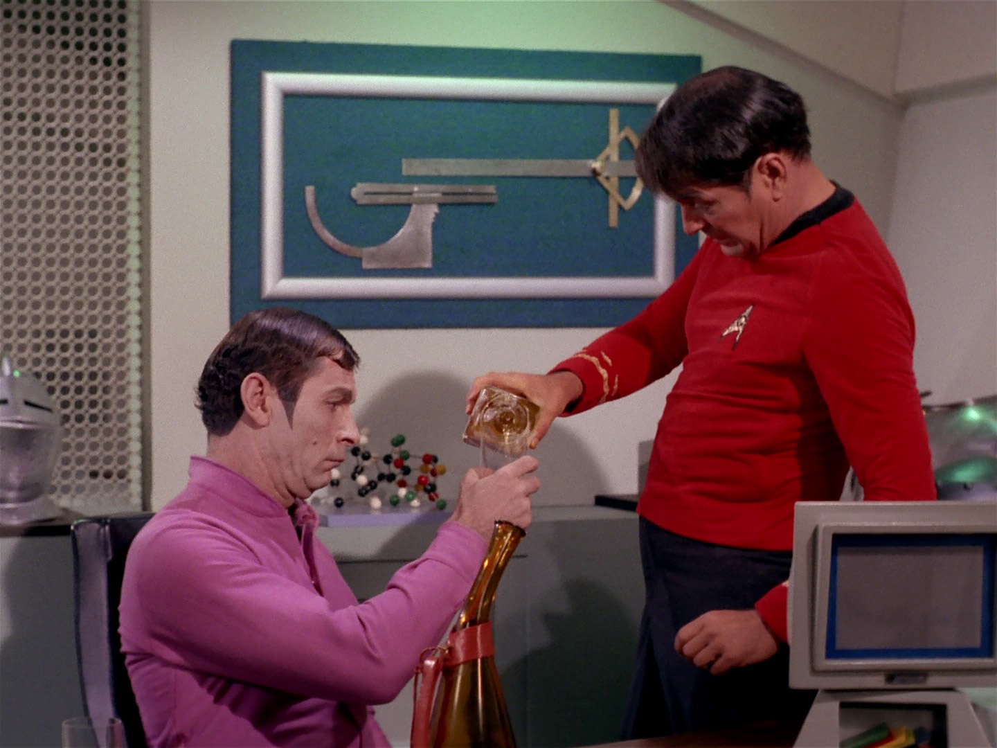 221-by-any-other-name-trekcore-original-series-screencap-image